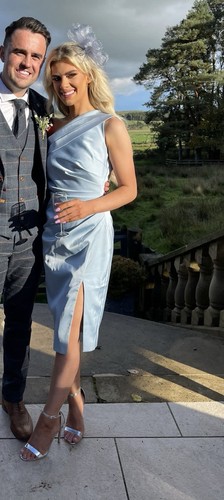 Lavish alice off the - the, shoulder